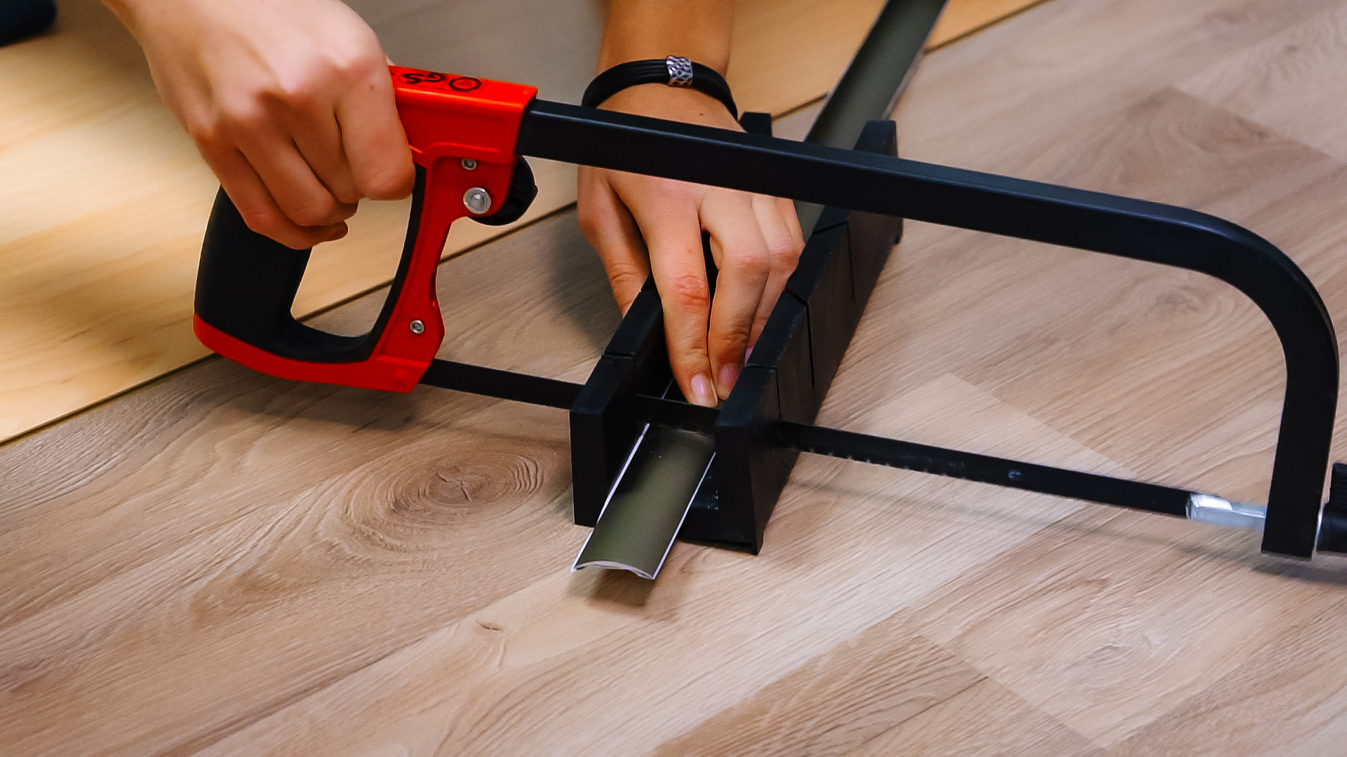 Gedotec Profilo Di Transizione In Laminato - Binario Di Transizione In Vinile Autoadesivo Per Pavimenti Curvi | MADE IN GERMANY | Alluminio Anodizzato In Ottone | Profilo 30 X 1000 Mm - Foto 7