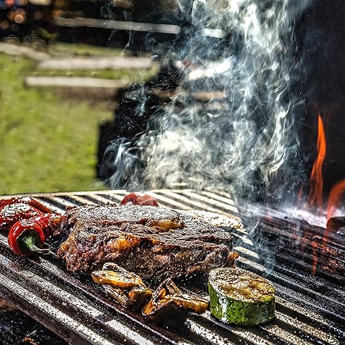 Miniatura 9 de Smokehouse by Thoughtfully, juego de especias gourmet para asar y salsa picante en mini botellas de vidrio, juego de 20