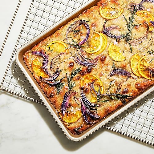 Miniatura 9 de OXO Good Grips - Bandeja antiadherente para arrollados, 9 x 13 pulgadas