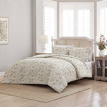 Amazon.com: Laura Ashley - Twin Comforter Set, Reversible