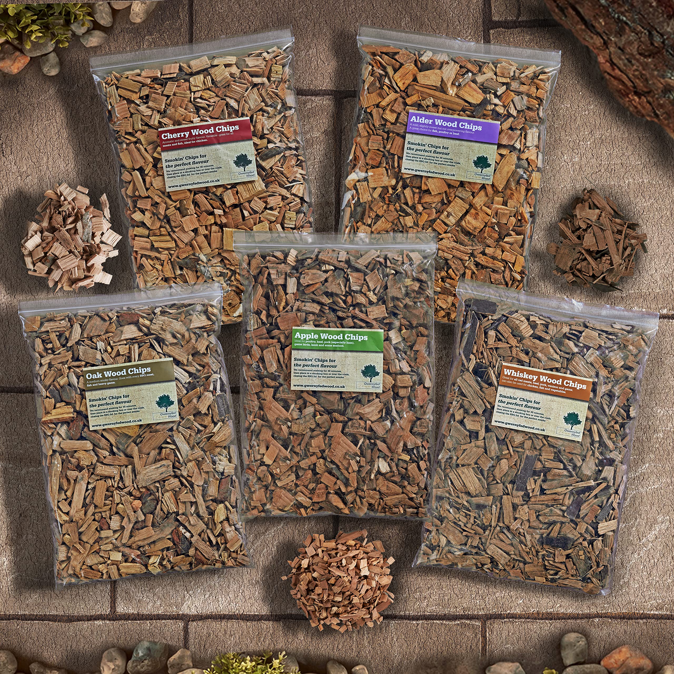 Gwernyfed Wood Green Smoking/Smoker Wood Chips Selection Pack = Jumbo 4.5 Litre Bags – 100% Natural Nothing Added) Five Pack Oak, Apple, Cherry, Alder & Whiskey))