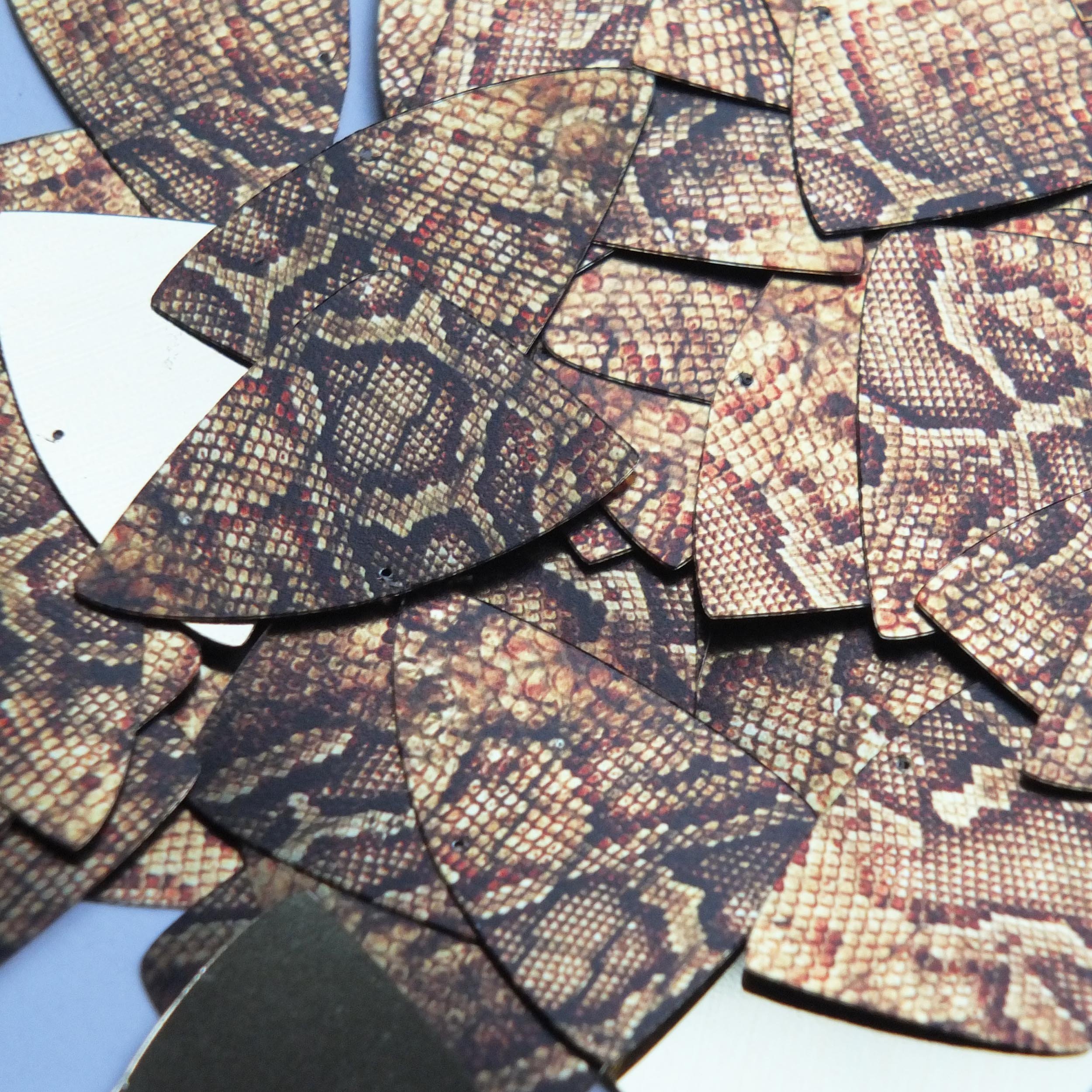 Sequin Gold Brown Snakeskin Reptile Print Pattern Fishscale Fin 1.5 inches Couture Loose Paillette Sequins