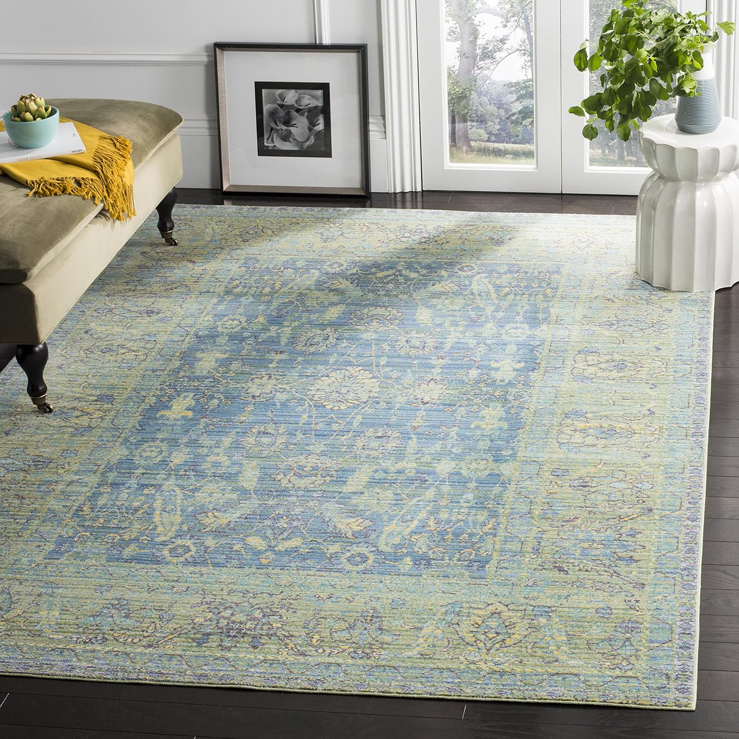 SAFAVIEH Valencia Collection Accent Rug - 2' x 3', Grey & Multi, Boho Chic Distressed Design, Non-Shedding & Easy Care, Ideal for High Traffic Areas in Entryway, Living Room, Bedroom (VAL123C)