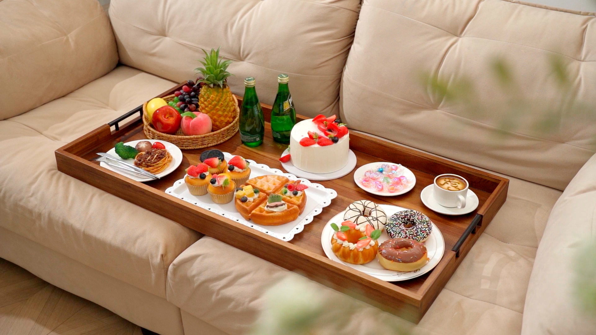 Amazon.com: Blushtier 32 x 18 Inch Wood Serving Tray Extra Large