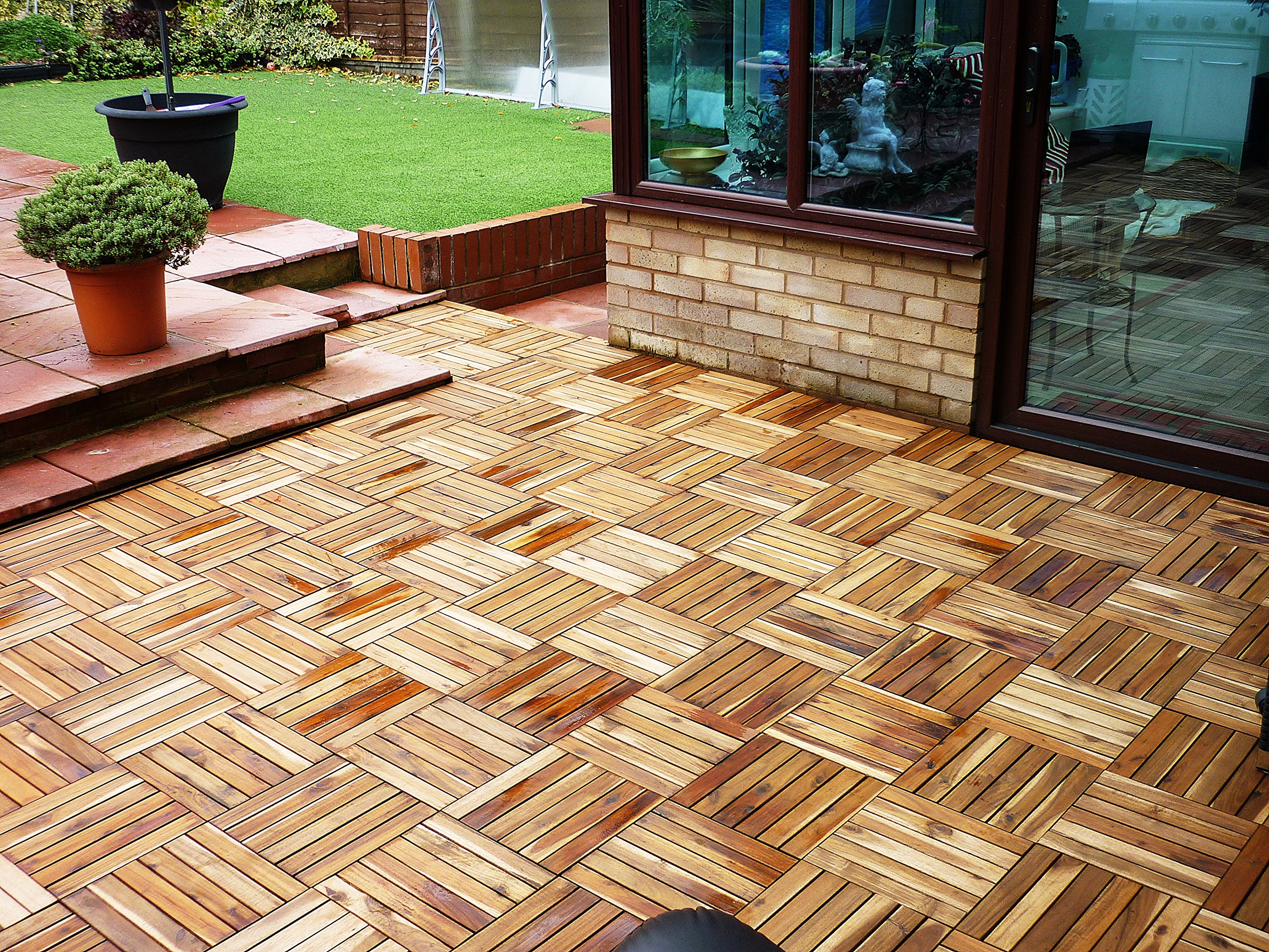 36 x Hardwood Decking Tiles + 8 Straight Edges. The Famous ClickDeck