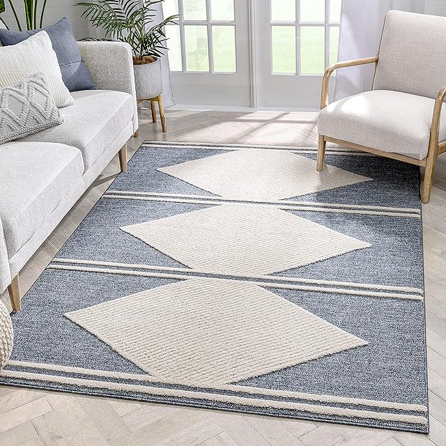 Well Woven Evelle Blue Moroccan Diamond Medallion Area Rug 120 x 160 cm (3'11" x 5'3" ft.)
