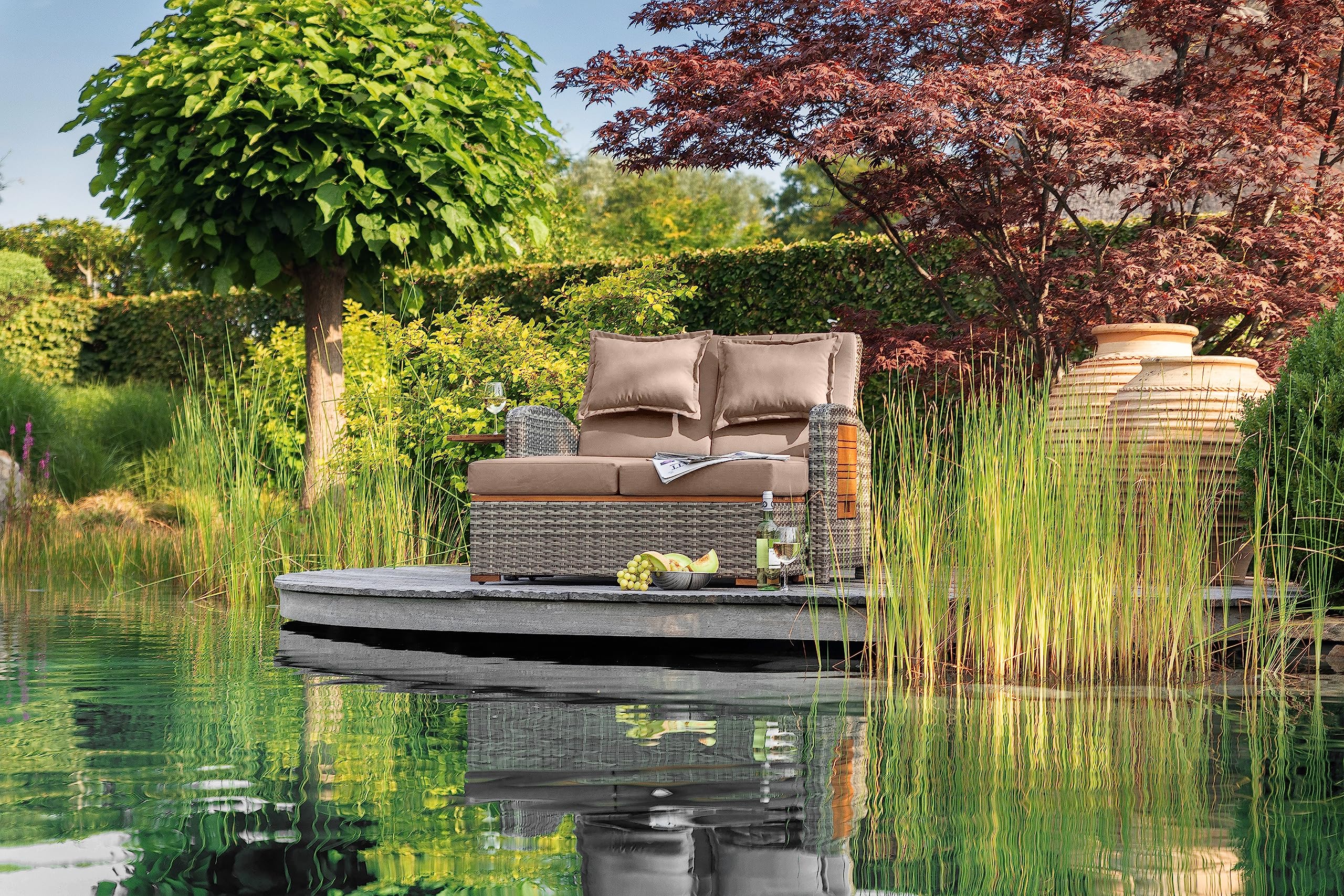 greemotion Rattan-Lounge Bahia Style 3-in-1 mit Teilen aus Teak, Gartensofa mit Bettfunktion, inkl. Hocker, grau/Taupe, ca.117 x 93 x 74 cm