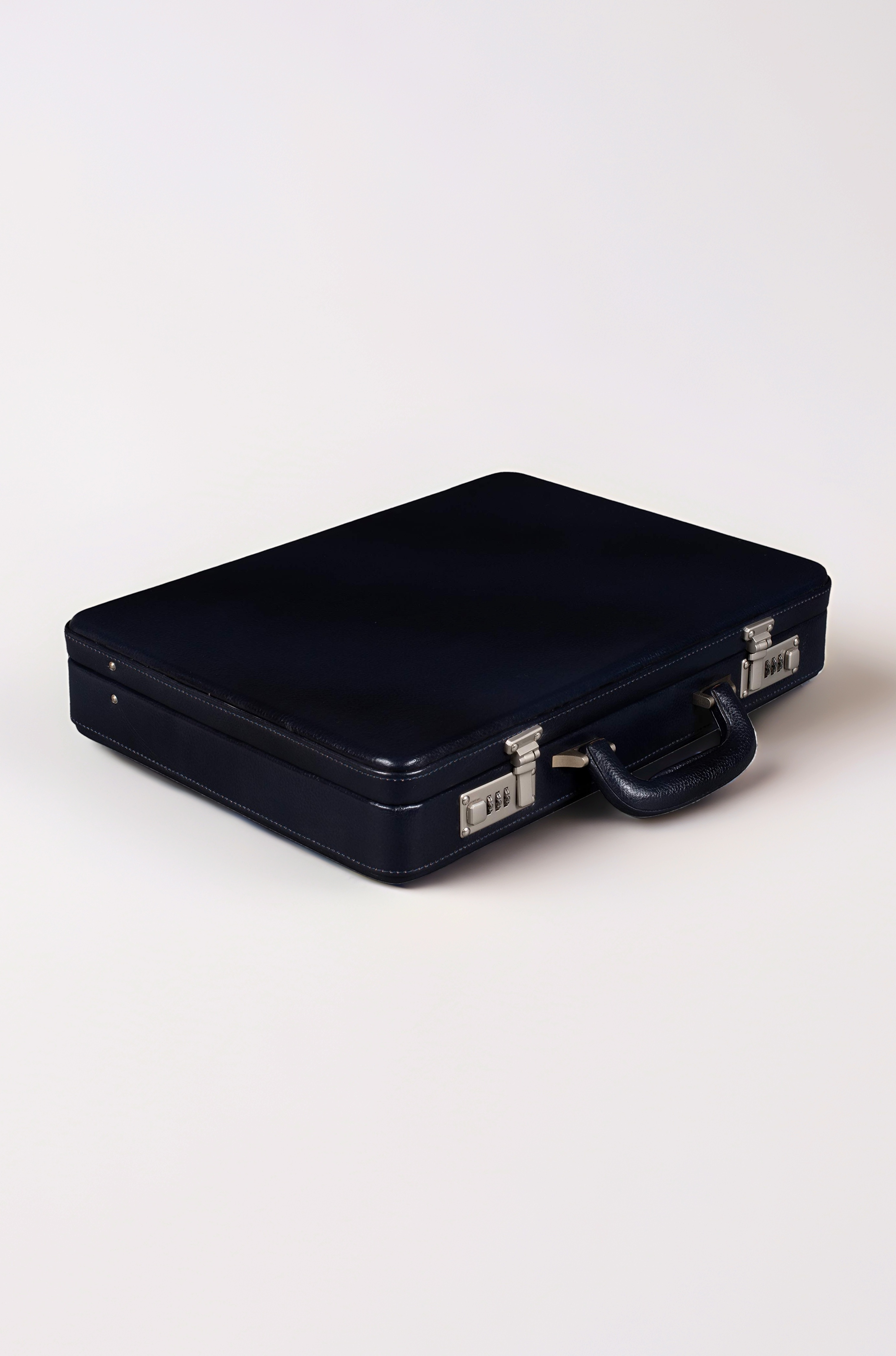 Genuine Leather 20 L, 25 L, 30 L Briefcase For Men Use For Office|Business|Travel