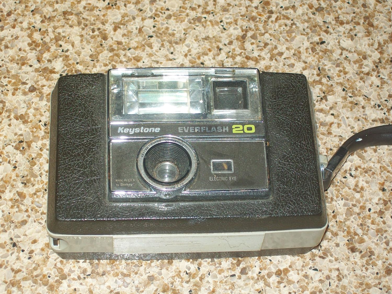 KEYSTONE EVERFLASH 20 CAMERA Point And Shoot Digital