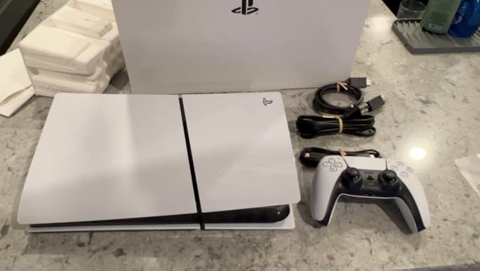 SONY PS5 Pro 新品 Amazon.com: PlayStation 5 Pro Console : Video Games