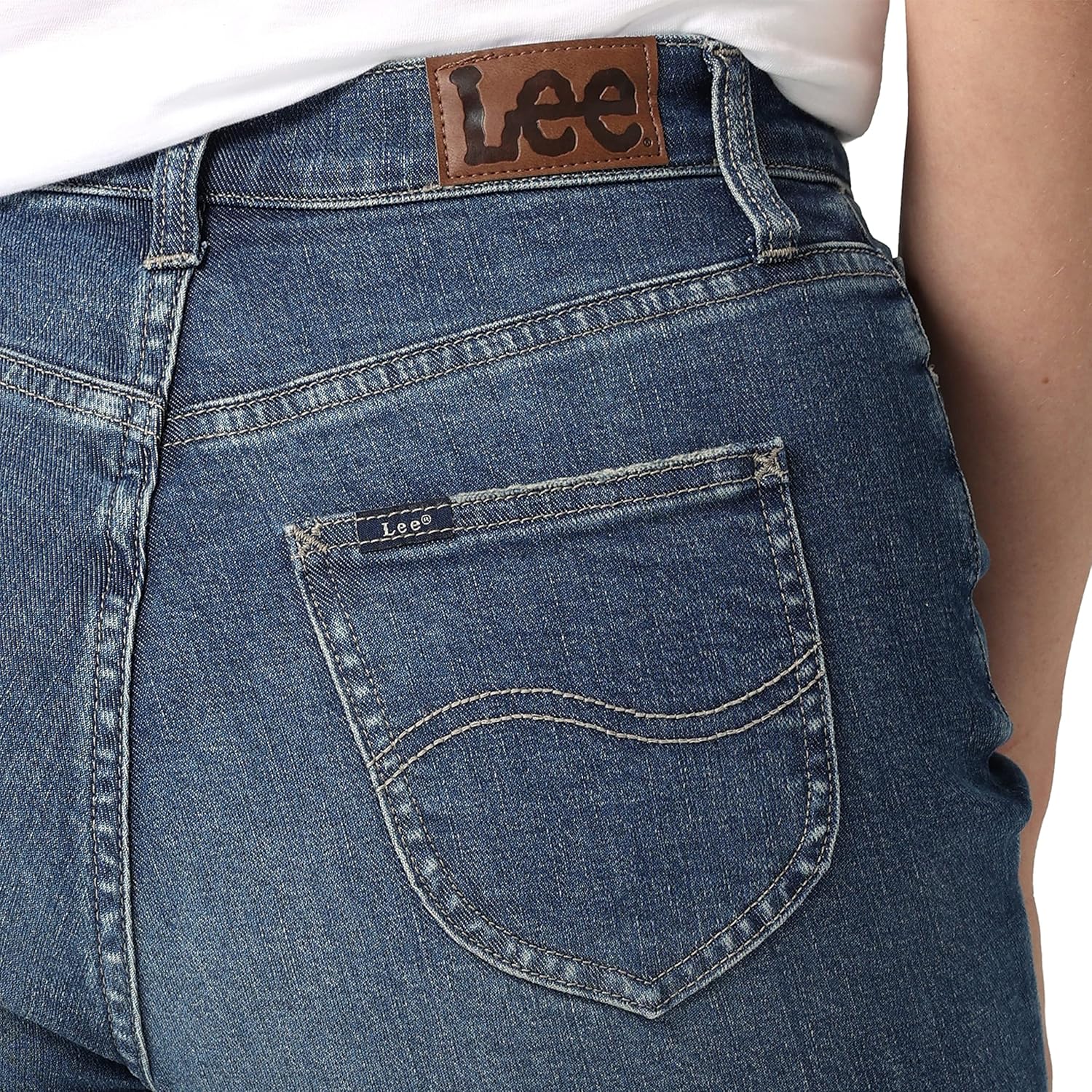 Lee Womens High Rise Vintage Straight Leg Jean - Image 5