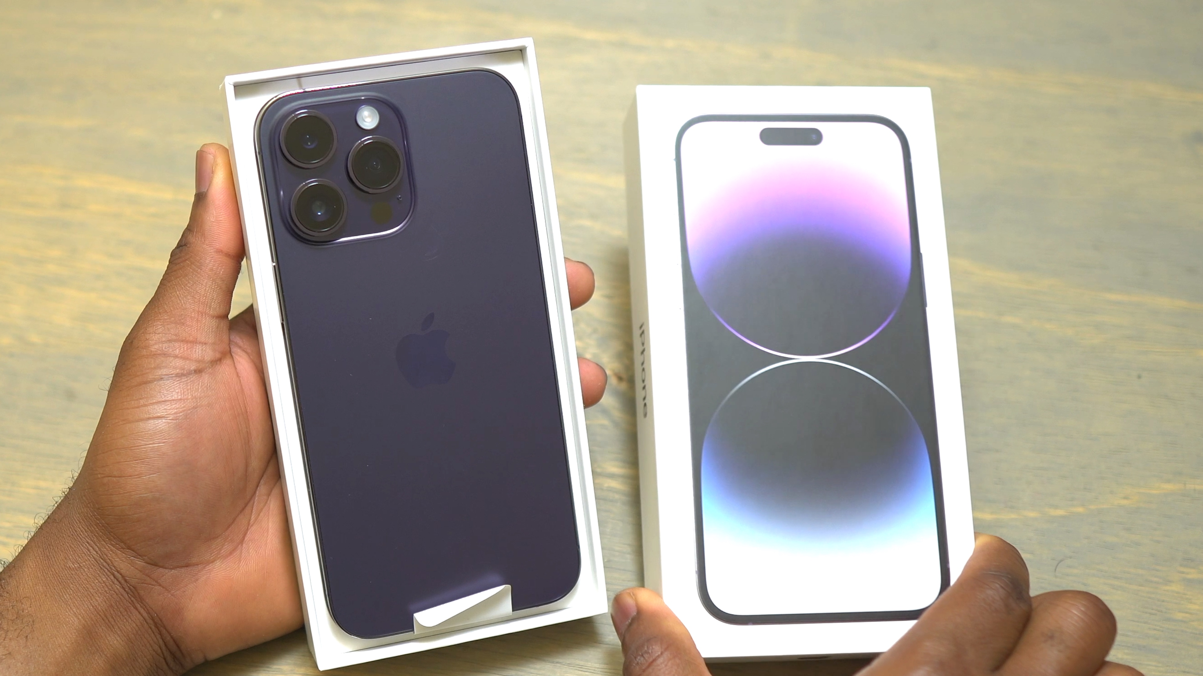 Watch Apple iPhone 14 PRO MAX Review Unboxing and Thoughts on