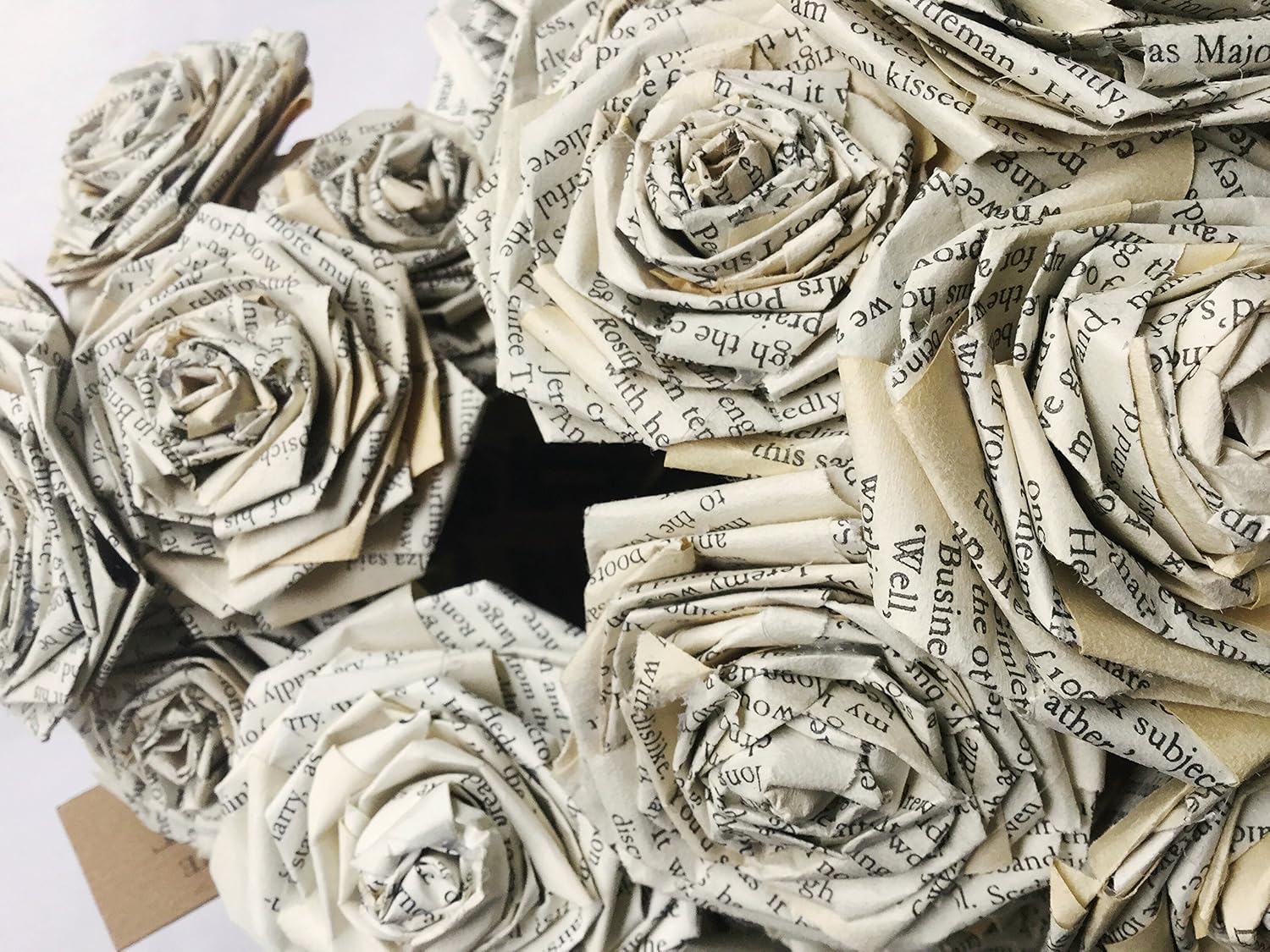 Book Paper Rose Bouquet Novel Flowers Literary Vintage Home Décor Christmas Anniversary Valentine's Day Gift for Wife Fiancée Book Lover Wedding Paper Flower Bouquets Handmade (Bunch of 6)