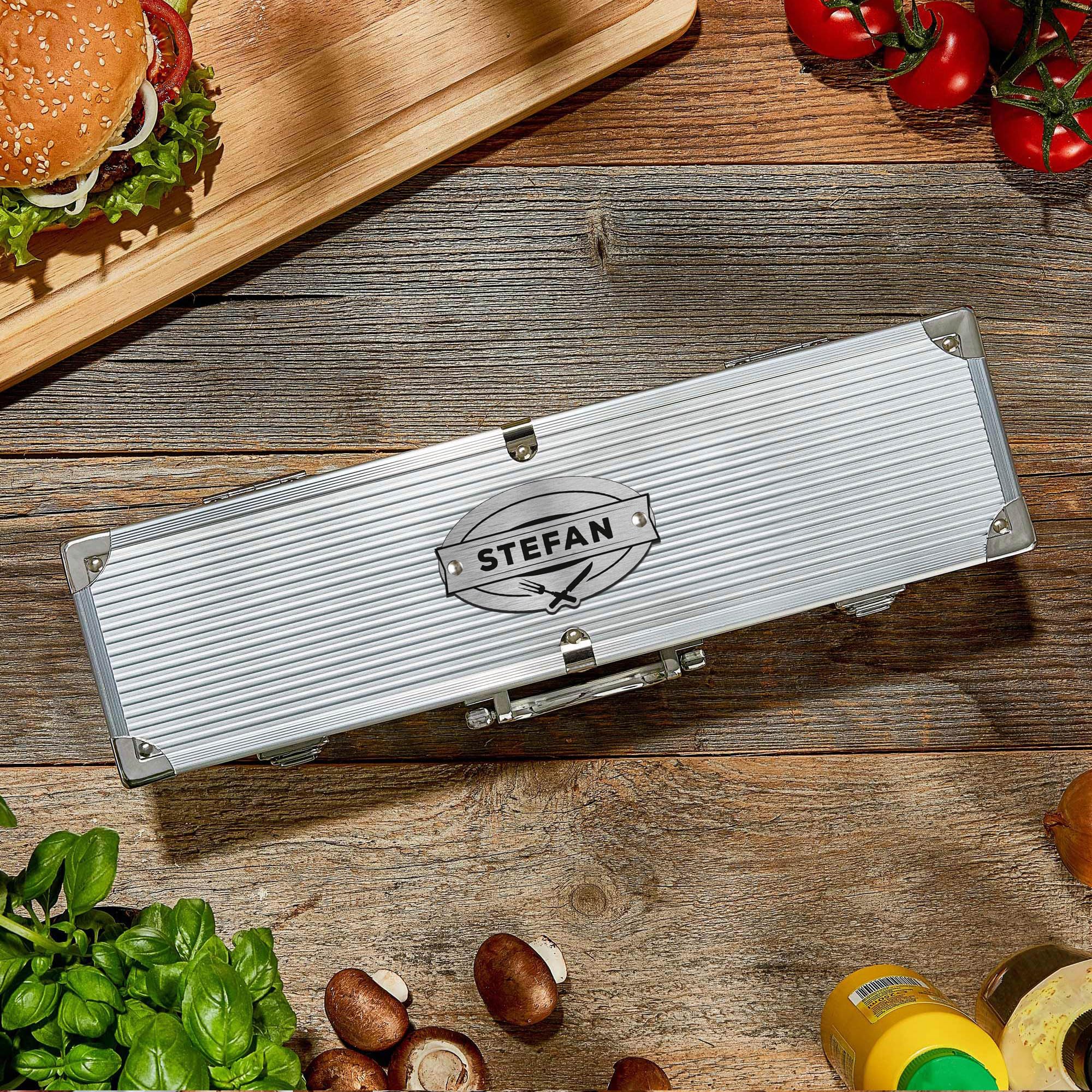 Casa Vivente Coffret d'Ustensiles pour Grillades, Fourchette, Pince, Spatule, Gravure Personnalisée, 37x10x8,5 cm