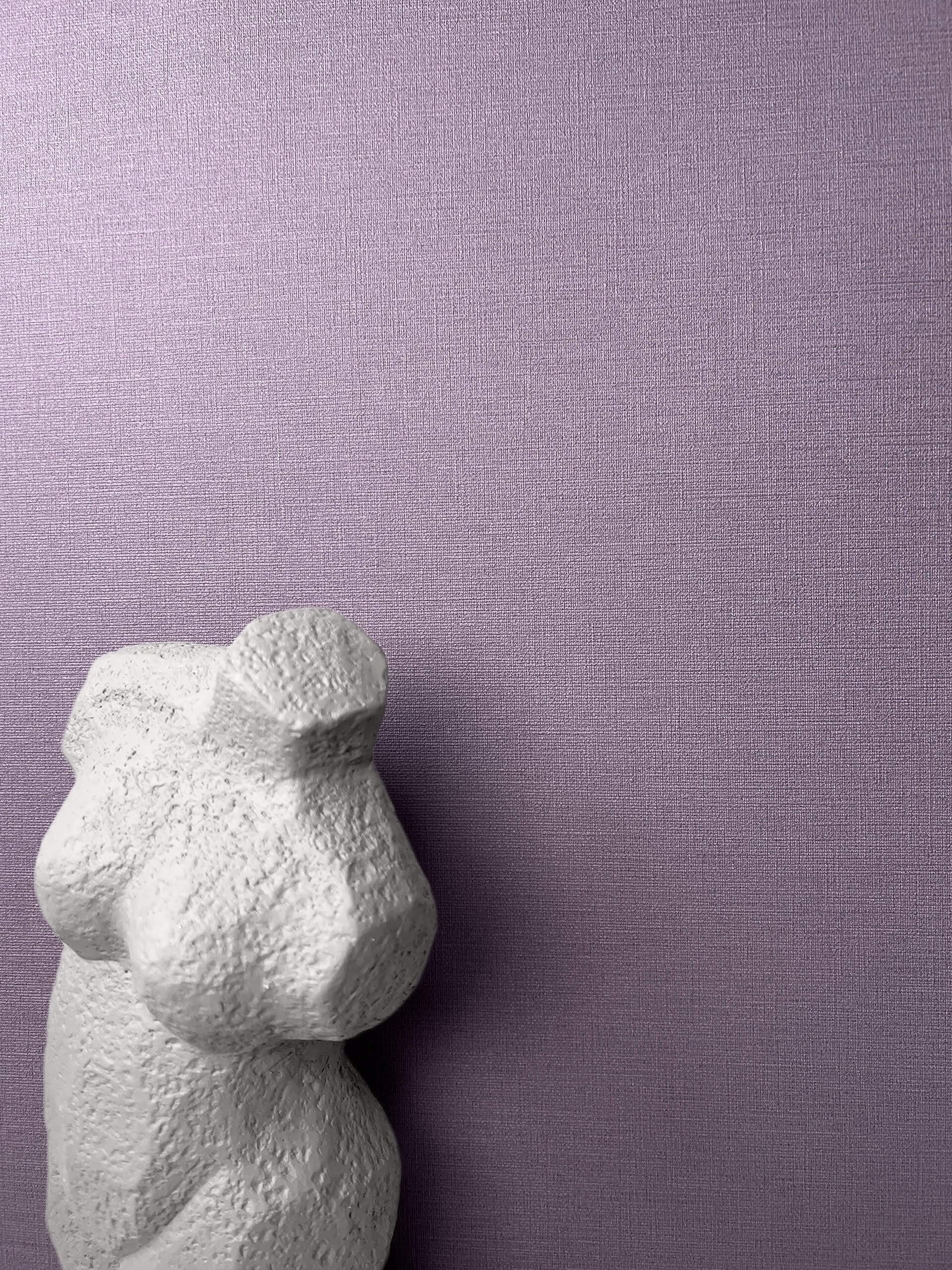 Papel pintado lila efecto lino liso moderno para salon comedor lavanda mate sin desfase