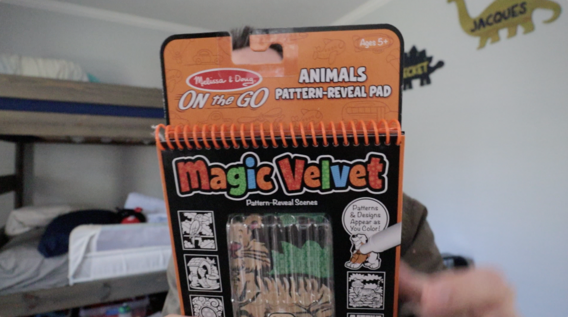 Melissa & Doug On-The-Go Animals Magic Velvet Pattery Reveal