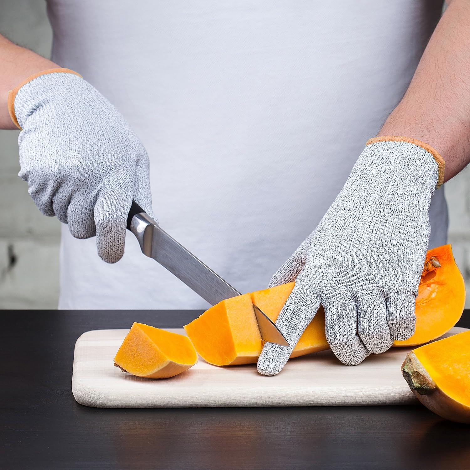 Bеѕt Cуbеr Dеаlѕ 🔥 Cut Resistant Gloves / Cut Gloves - Cutting Gloves for Pumpkin Carving, Wood Carving, Meat Cutting and Oyster Shucking - Cut Proof Gloves with Level 5 Protection (Small, Medium, Large, Extra Large)