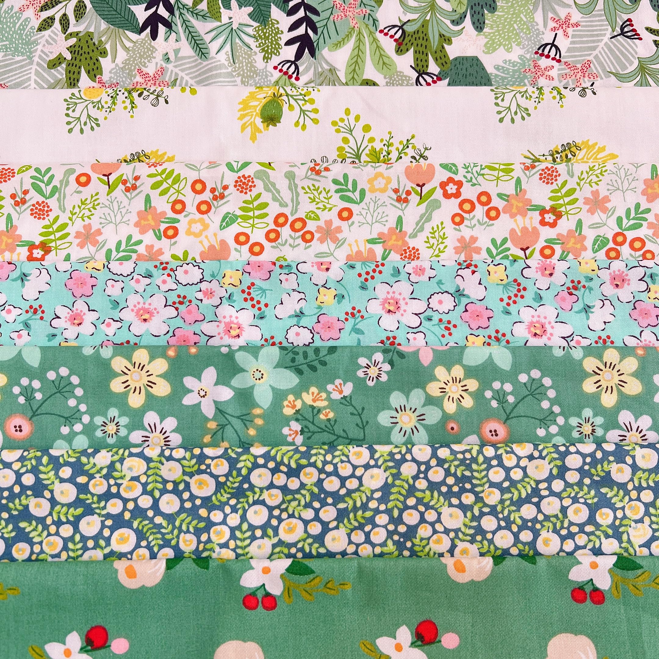 Cotton Fabric DIY Making Supplies Quilting Patchwork Fabric Fat Quarter Bundles DIY for Quilting Cotton Patchwork Cushions (Flower Green, 20" x 20")