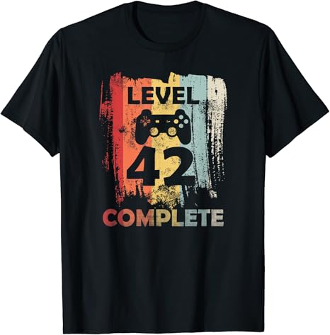 Amazon Co Jp レベル 42 コンプリートファニービデオゲーマーの 42 歳の誕生日プレゼント Tシャツ 服 ファッション小物