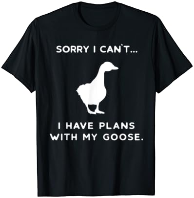 Funny Goose Tee Outfit - Perfect Present for Poultry Farm Enthusiasts