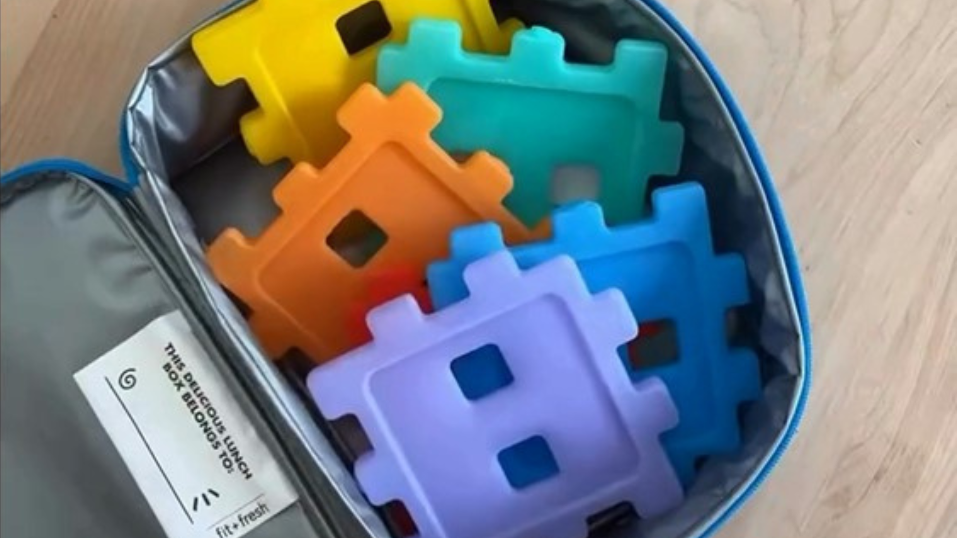Amazon.com: Cool Coolers by Fit & Fresh Kids Puzzle Shaped Lunch