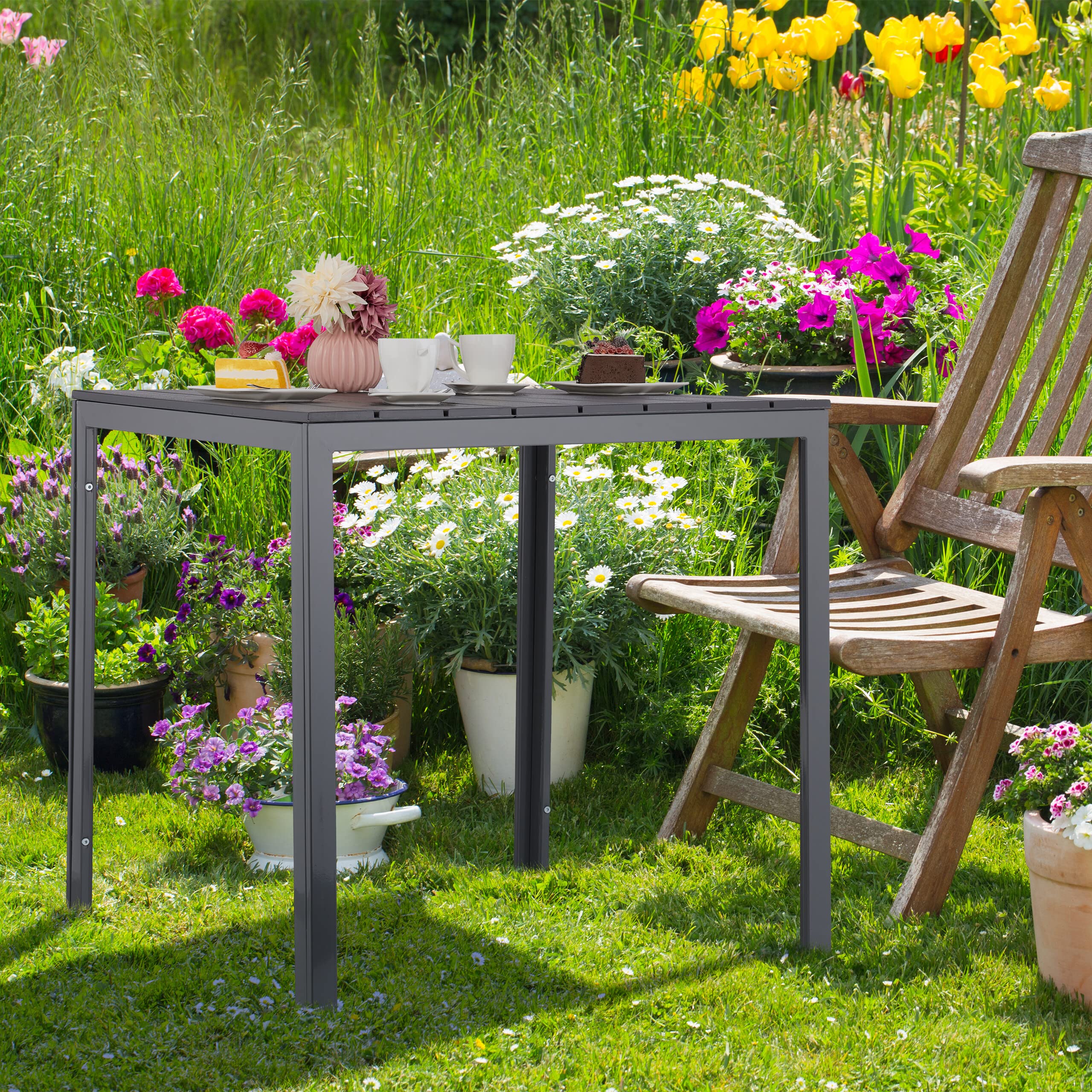 Relaxdays Gartentisch, HBT: 74 x 78 x 78 cm, Balkontisch Holzoptik, Kunststoff, Stahl, Terrassentisch quadratisch, grau