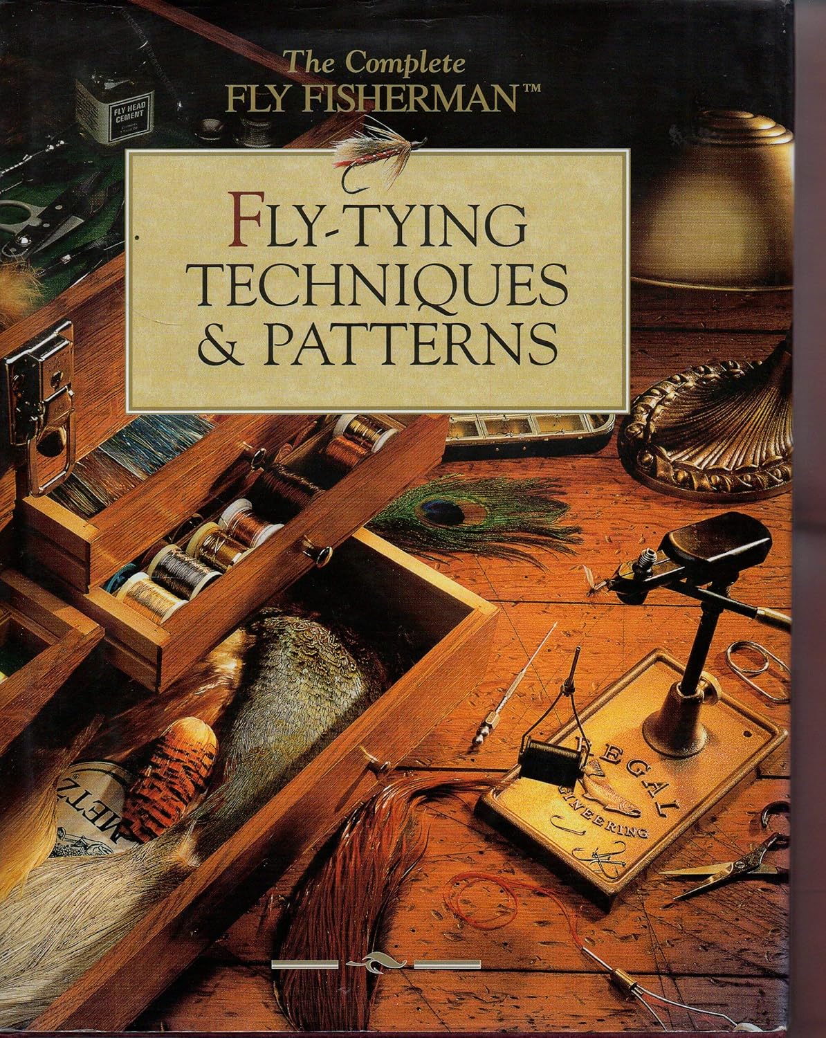 Flytying Techniques and Patterns (The complete fly fisherman) Amazon