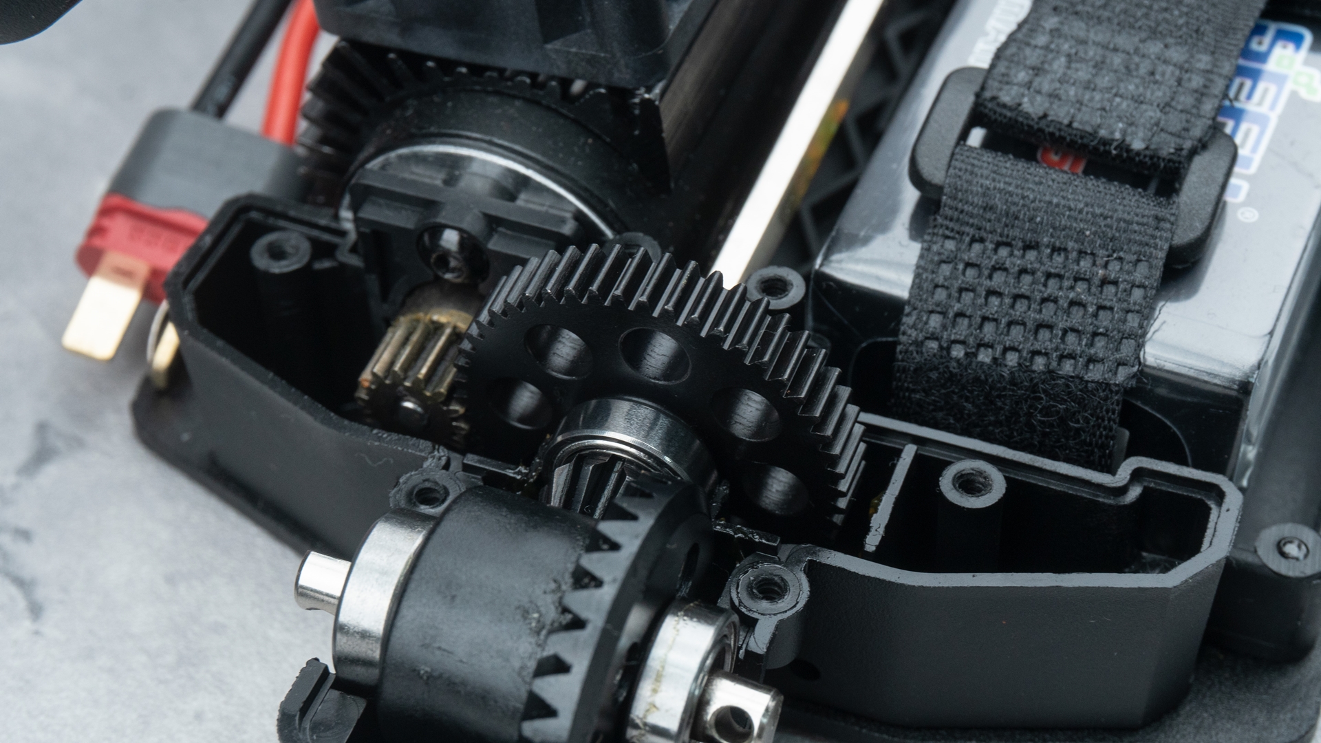 HAIBOXING 1:18 RCカー メタルスパーギア、ドライブピニオン