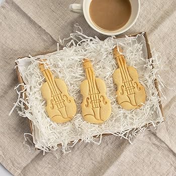 Amazon | BAKERLOGY バイオリン クッキー型｜焼き菓子やクラフト