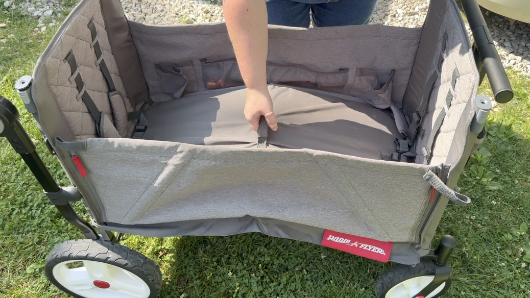 Watch Is it easy to fold up Radio Flyer Odyssey? Watch and see! on Amazon Live