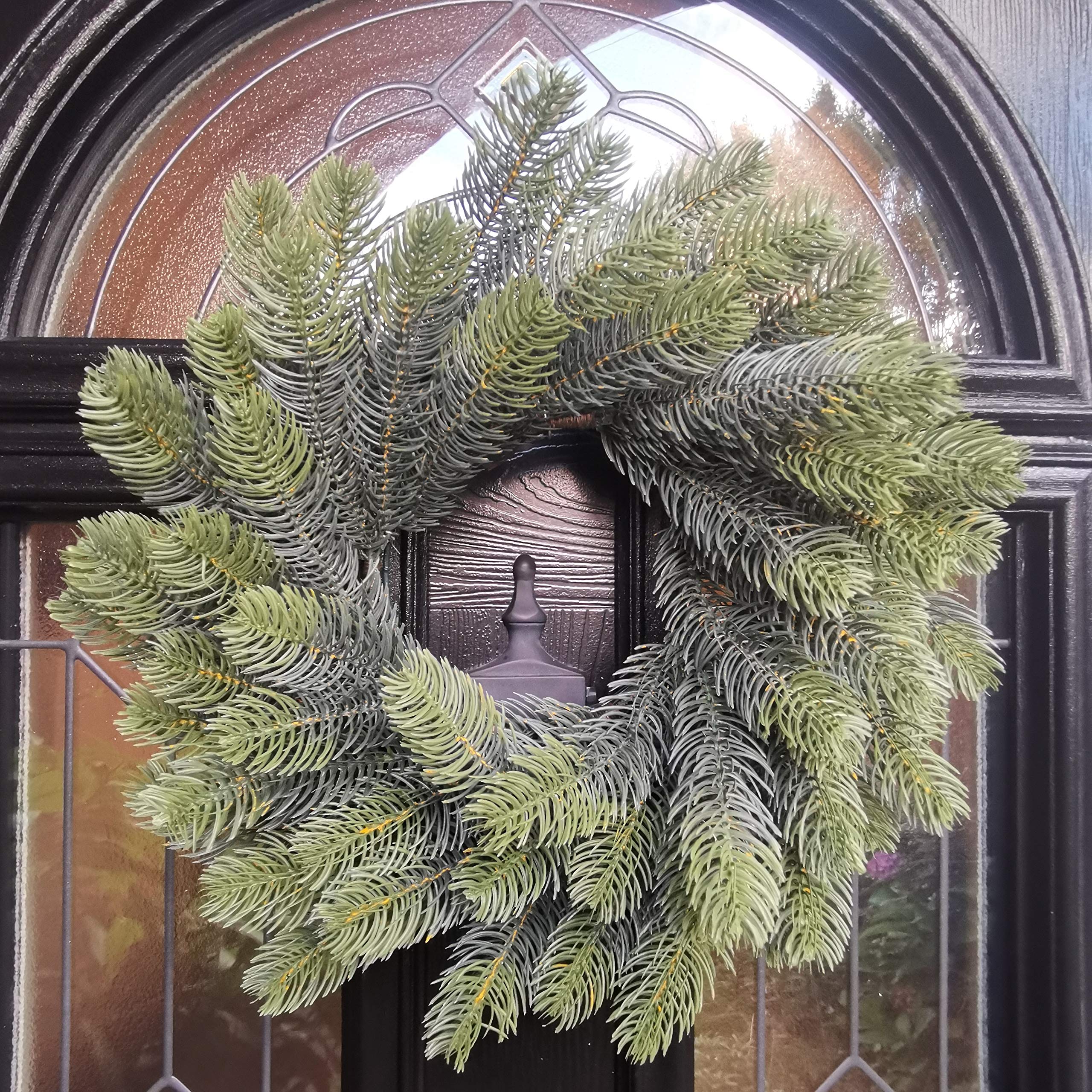 Kaemingk 40cm PE Hard Needle Artificial Christmas Door Wreath with 67 Green Tips