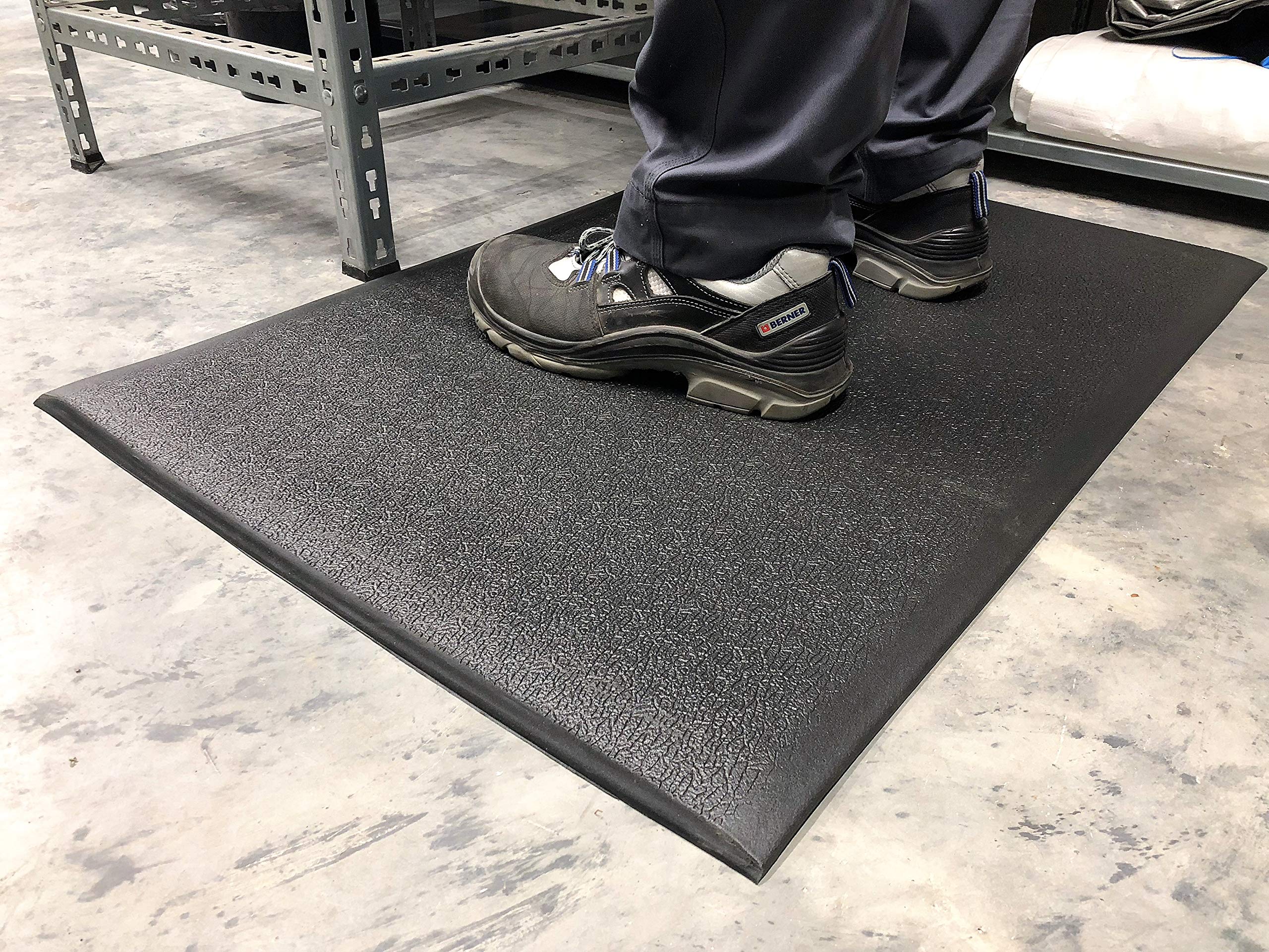 SOFT STEP | Anti-Ermüdungsmatte | PROFI Basic-Arbeitsplatzmatte | 100% Vinylschaum | Texturiert 10mm hoch (90cm x 180cm, Schwarz)
