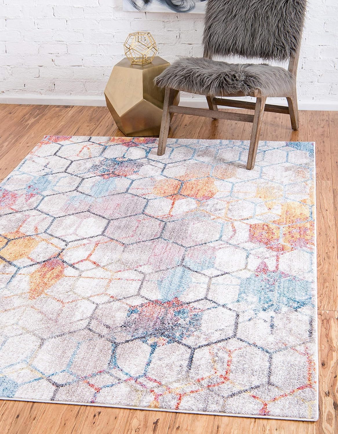 Unique Loom Rainbow Collection Geometric Abstract Trellis Modern Watercolor White Area Rug (5' 3 x 7' 9)