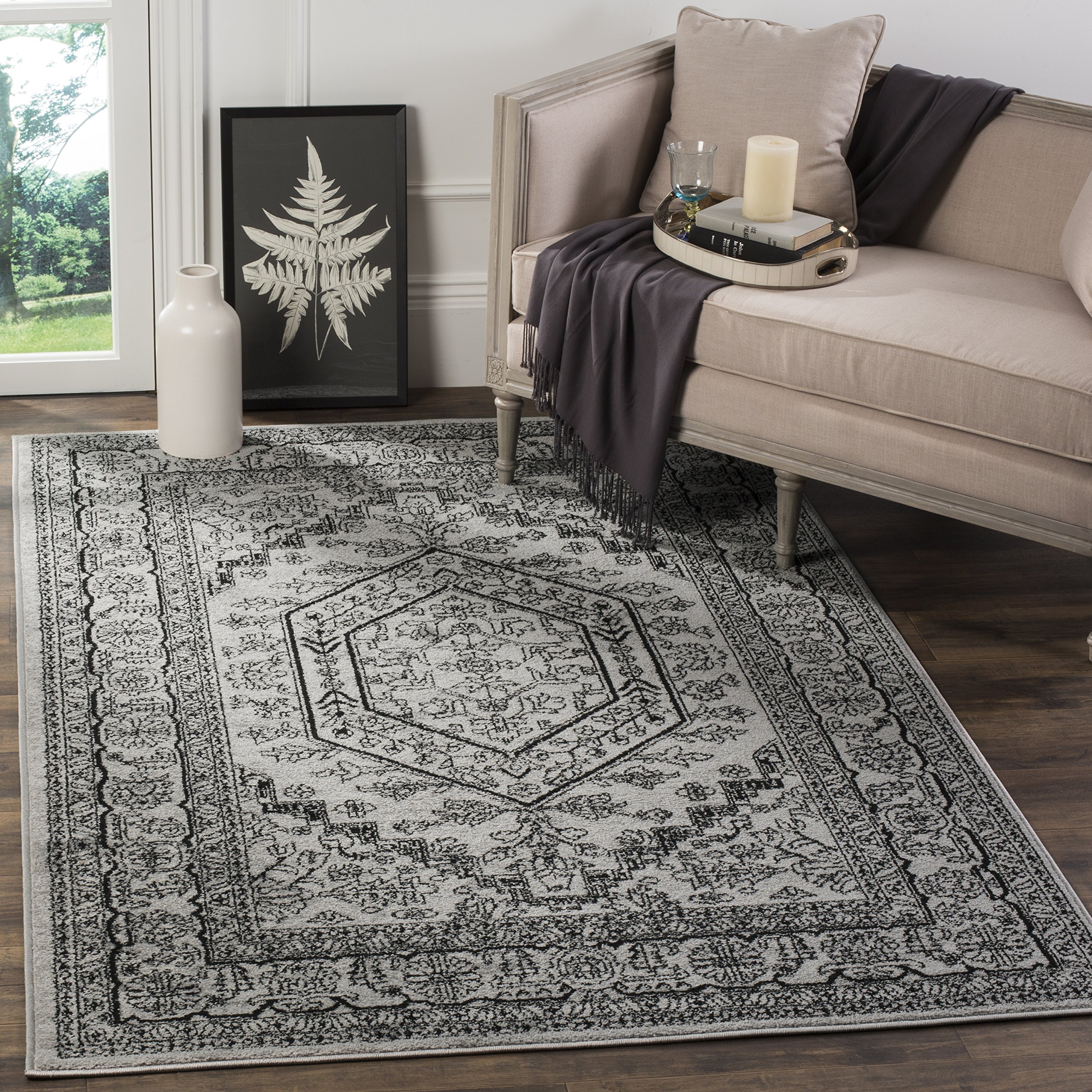 Safavieh Alfombra Tradicionales Sala de Estar, Comedor, Dormitorio - Adirondack Collection, Pelo Corto, Plata y Negro, 155 X 229 cm
