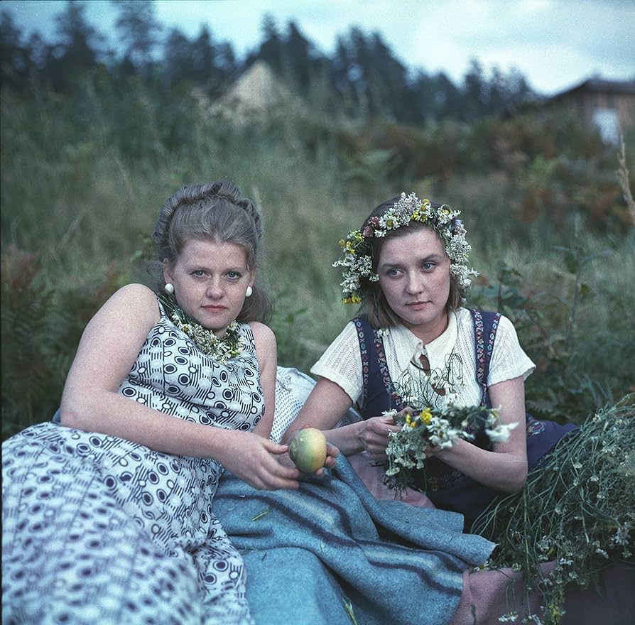 ロシア映画DVDコレクション モスクワは涙を信じない ベーラ・アレントワ(出演), ウラジーミル・メニショフ(監督) モスクワは涙を信じない | HMV&BOOKS online - RCCF-1013