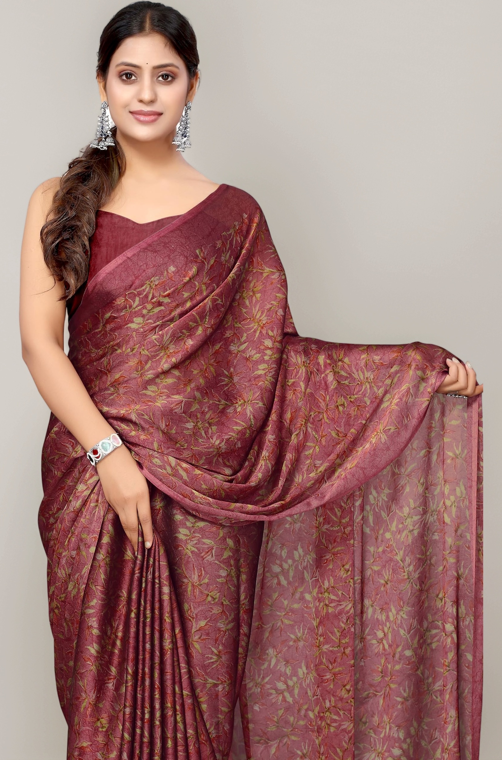 Women's Chiffon Floral Printed Saree with Blouse Piece