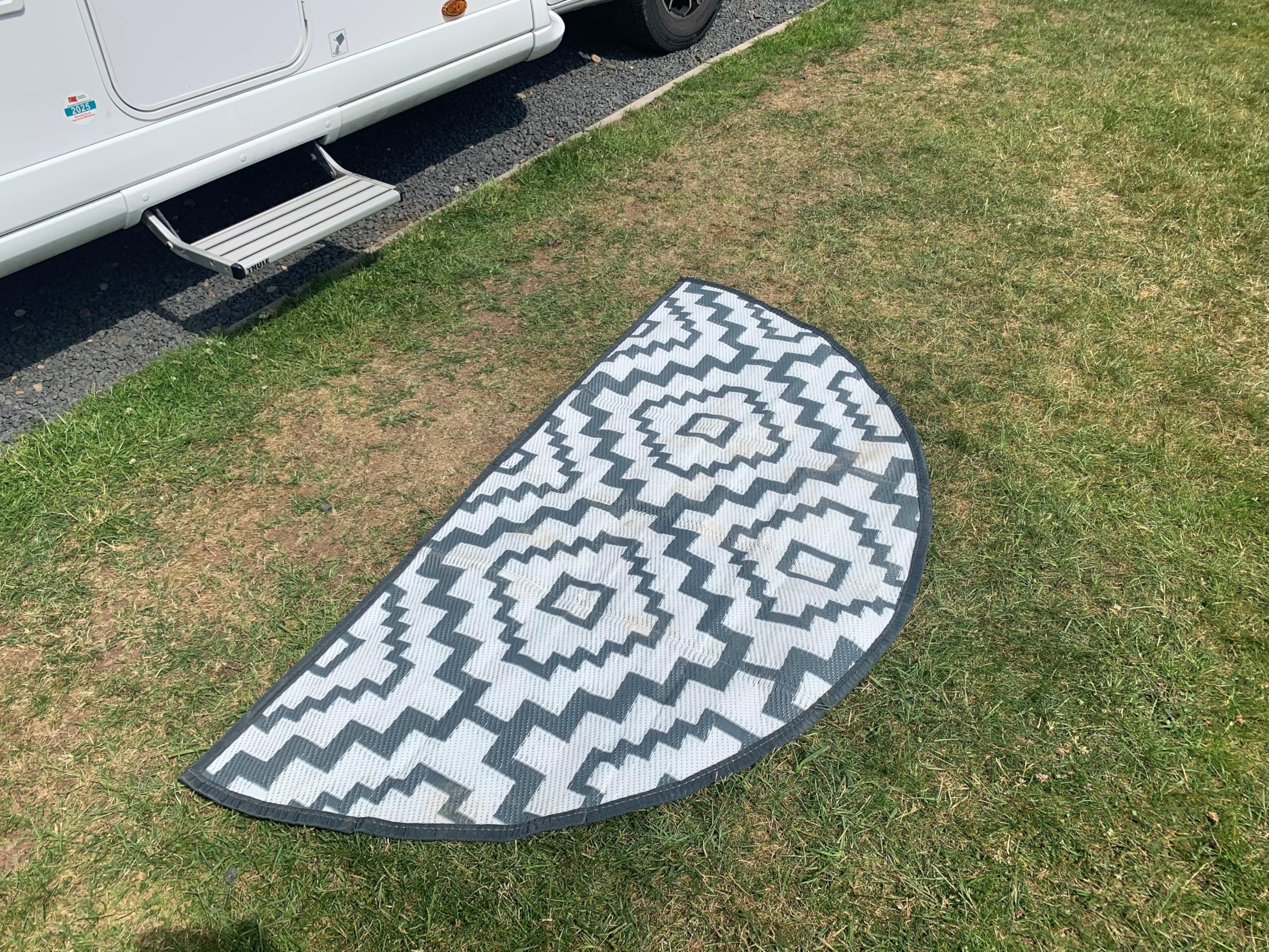 Maypole Tapis de Sol aztèque Demi-Cercle de 1,8 m, Tapis d'entrée pour Caravane, Camping-Car, Maison