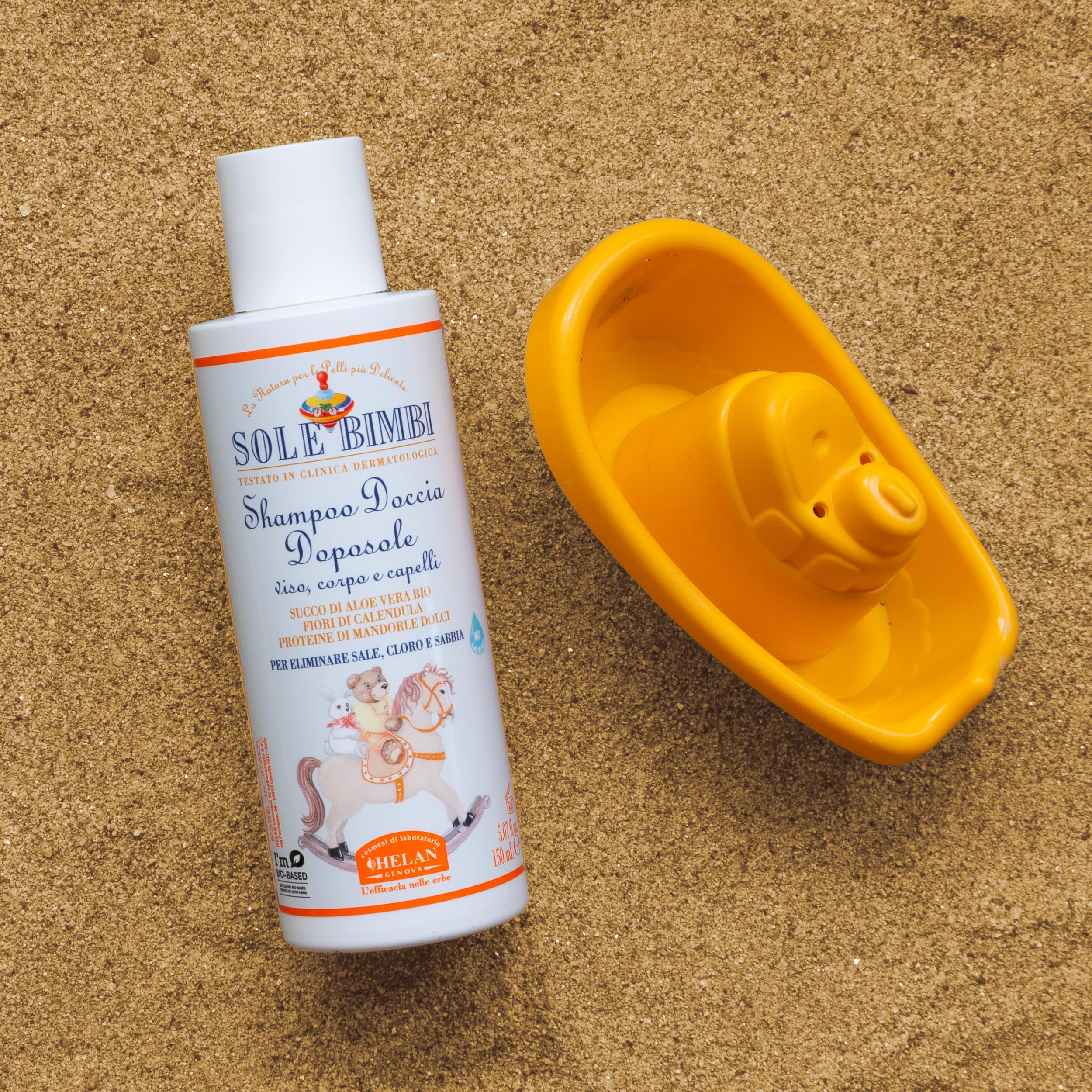 Helan, Sole Bimbi - Shampoo Bagnoschiuma Bambini Doposole Corpo, Viso e Capelli Idratante Calmante, Docciaschiuma Dopo Sole Ristrutturante con Proteine di Mandorle Dolci, Aloe Vera e Calendula, 150 ml