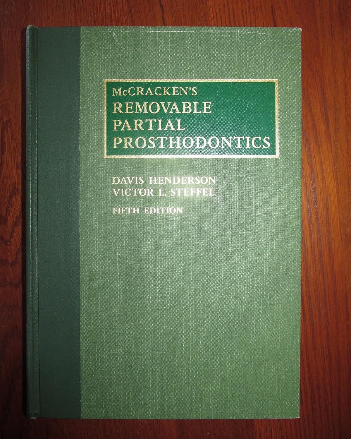 McCracken's Removable partial prosthodontics. Alan B. Carr