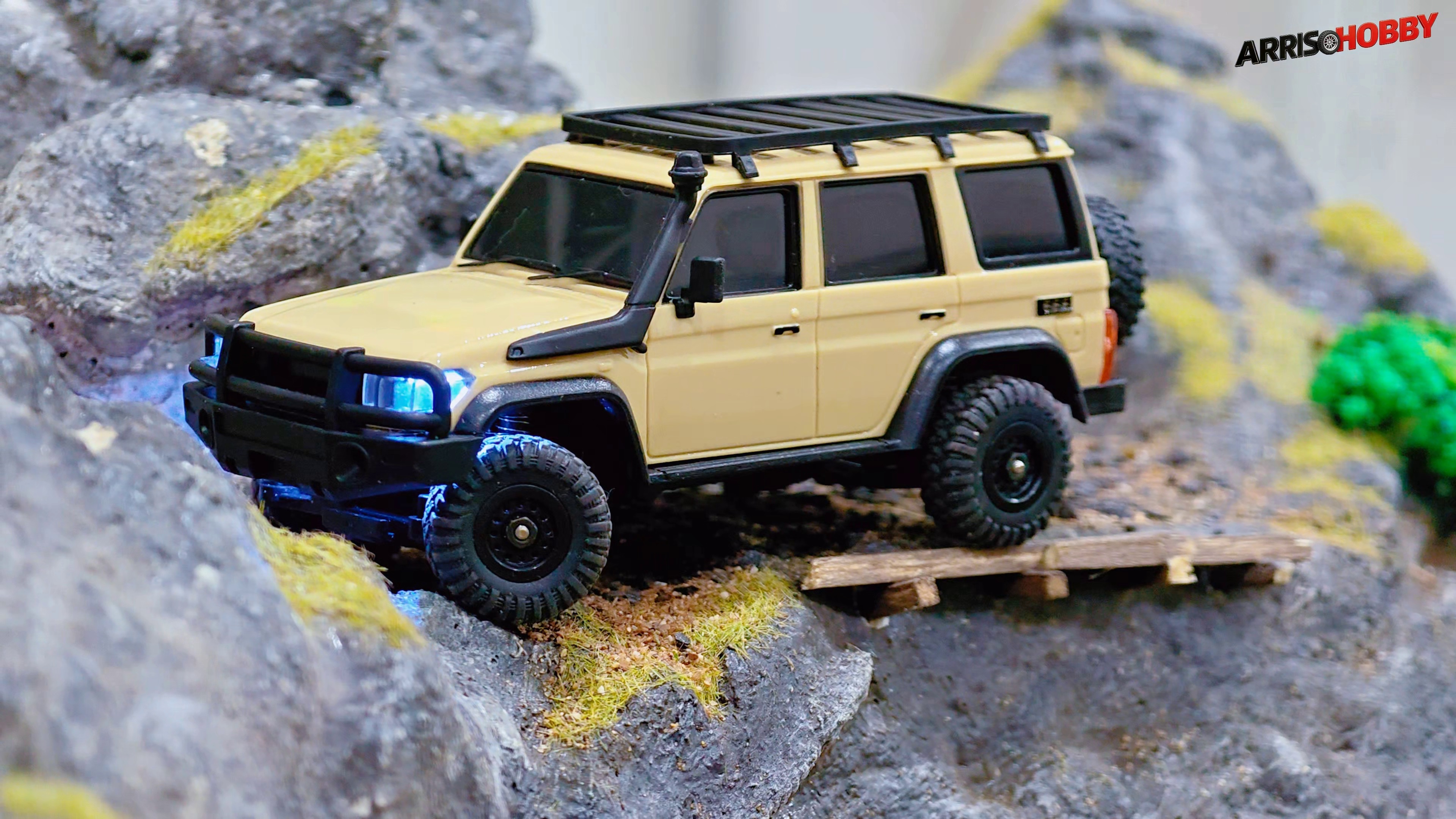 Amazon.co.jp: ARRISHOBBY 1:43 ラジコンクローラー 4WDオフロードカー