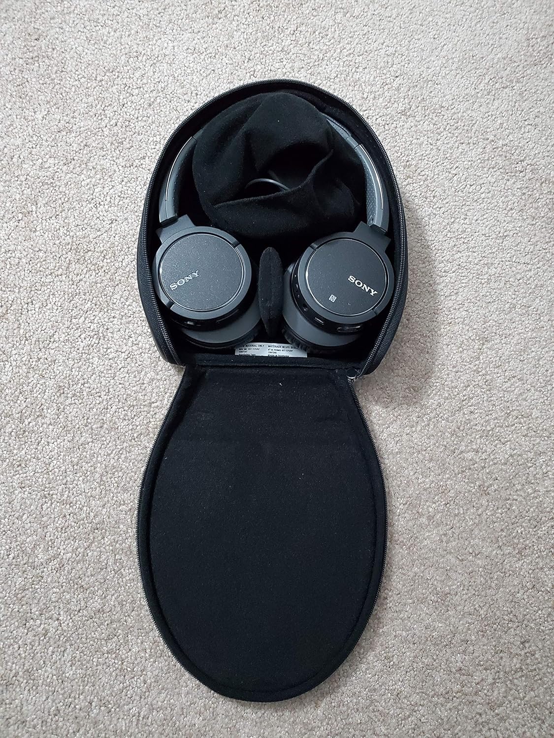 Sony MDR-ZX770DC Bluetooth and Noise Canceling Headphones/Headset with Case - MDRZX770DC (Black)