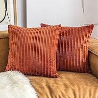 Vista 14 de UGASA - Fundas de almohada decorativas de terciopelo suave y sólidas de Navidad para sala de estar/sofá, 16 x 16 pulgadas, 2 unidades, color burdeos