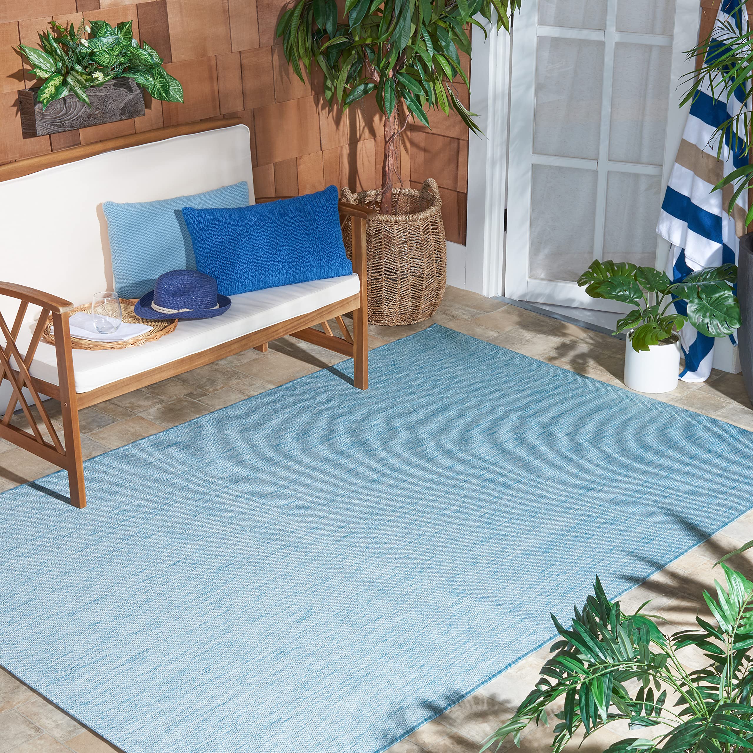 SAFAVIEH Beach House Collection Area Rug - 7ft x 9ft  Aqua, Non-Shedding & Easy Care, Indoor/Outdoor & Washable-Ideal for Patio, Backyard, Mudroom (BHS218J)