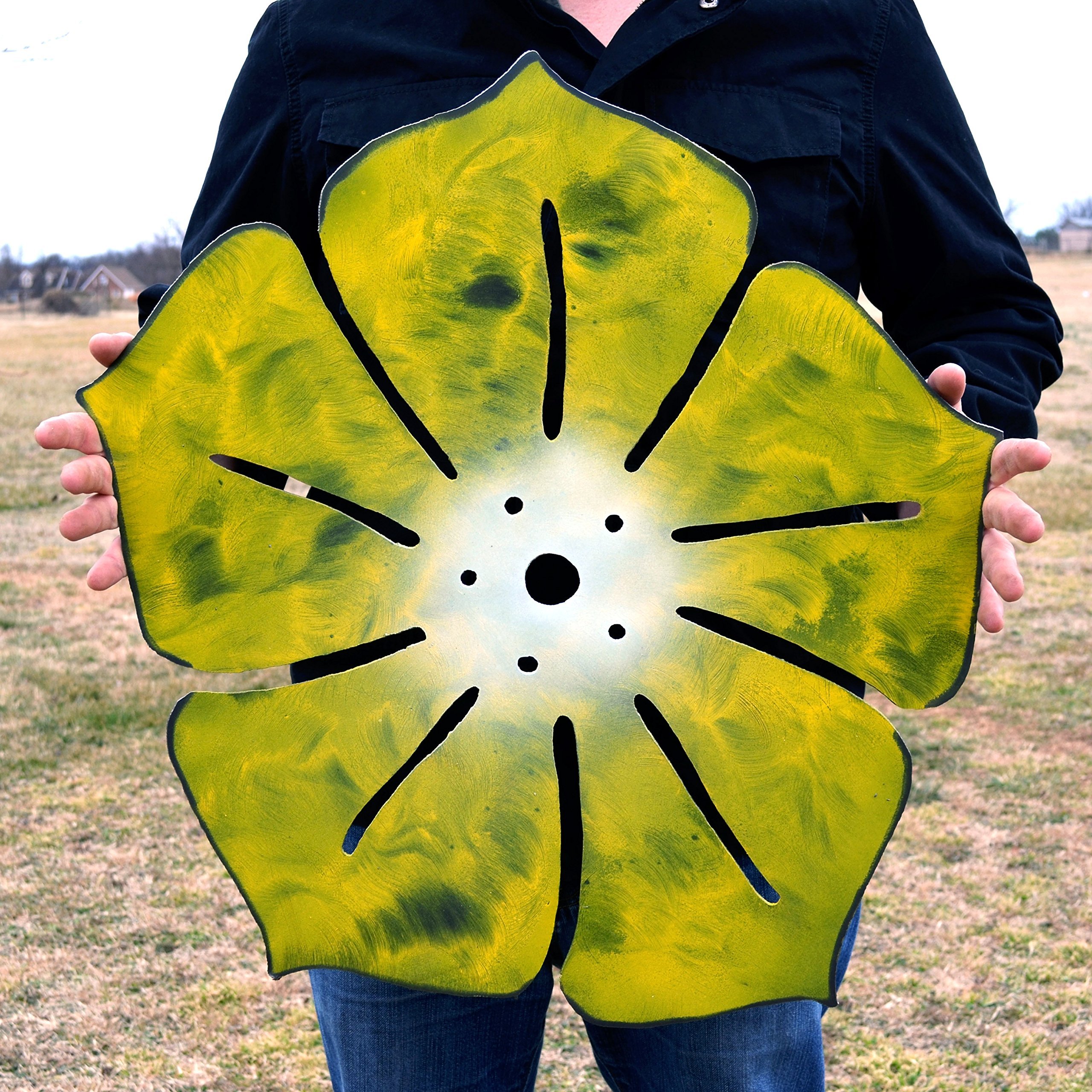 Metal wall hanging flower - Yellow magnetic board - Flower note board - 24