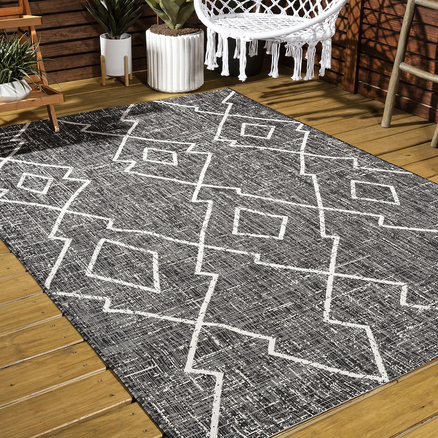 JONATHAN Y Tribal Diamond Trellis Indoor Outdoor Area Rug 3X5 Black/Ivory, Carwa for Backyard, Patio, Porch, Easy-Cleaning, High Traffic, Pet-Friendly, Non-Shedding (SMB128E-3)
