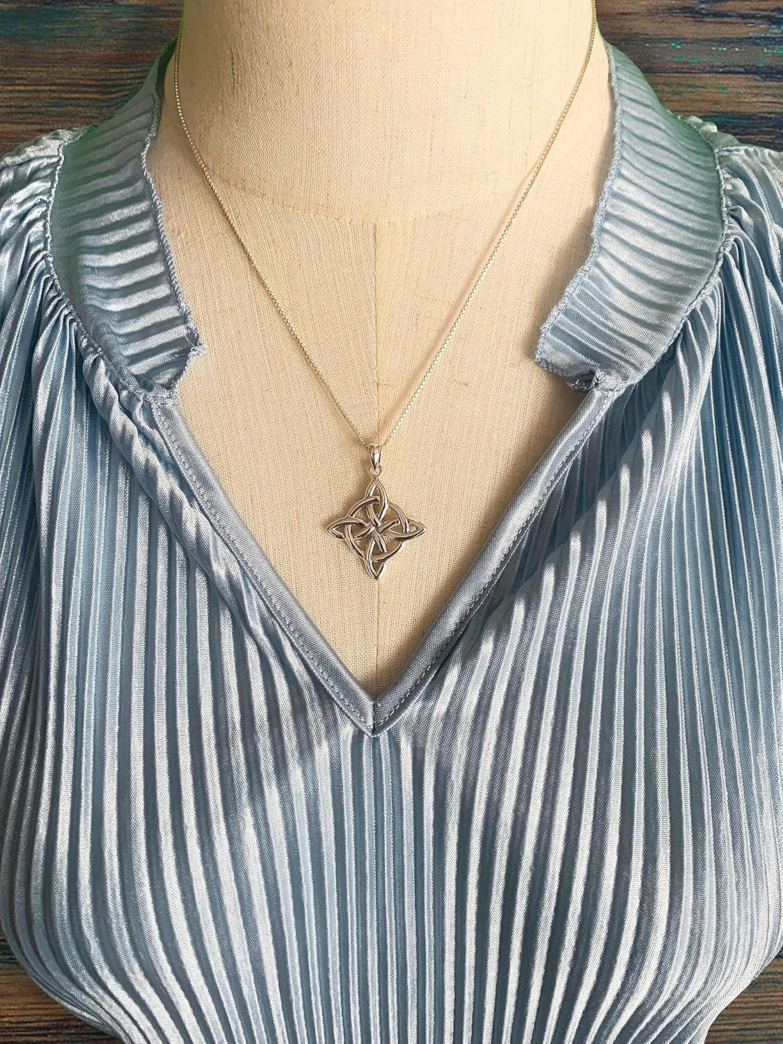 Jewelry Trends Sterling Silver Celtic Good Luck Knot Pendant Necklace 18" - Image 6