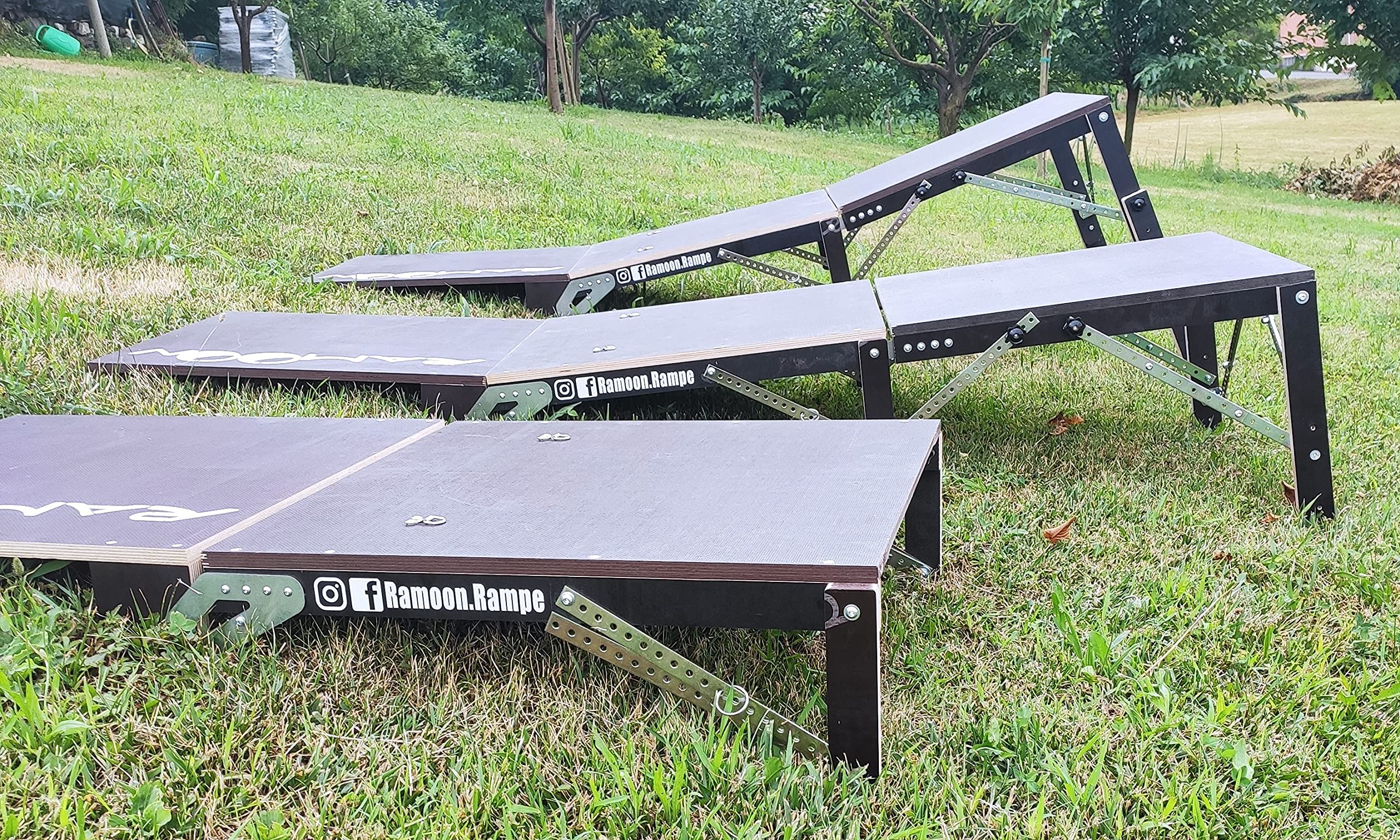 Ramp MTB, BMX, Dirtbike zum Springen, faltbar, tragbar auf der Schulter, von Ramoon Rampe.