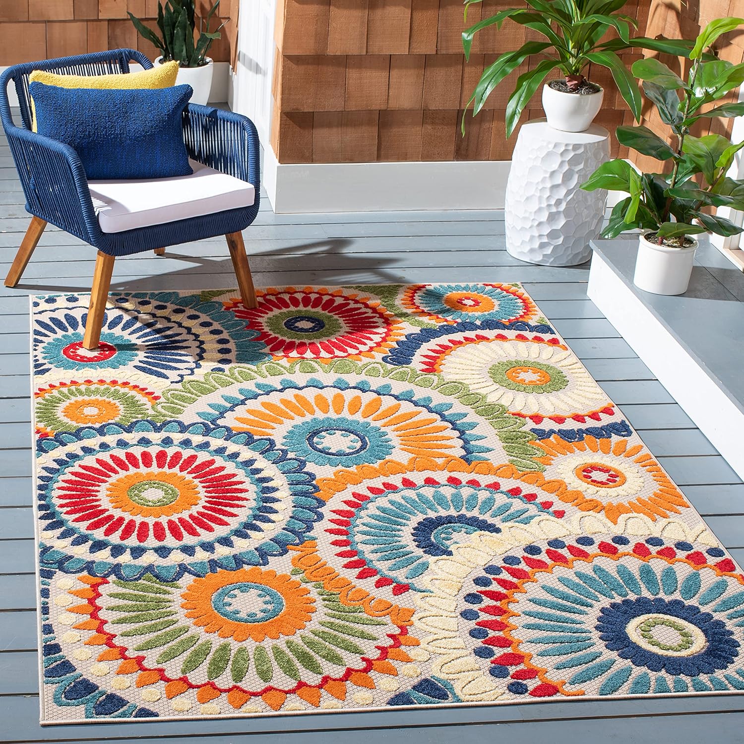 Blue and Ivory Floral Synthetic Indoor/Outdoor Rug