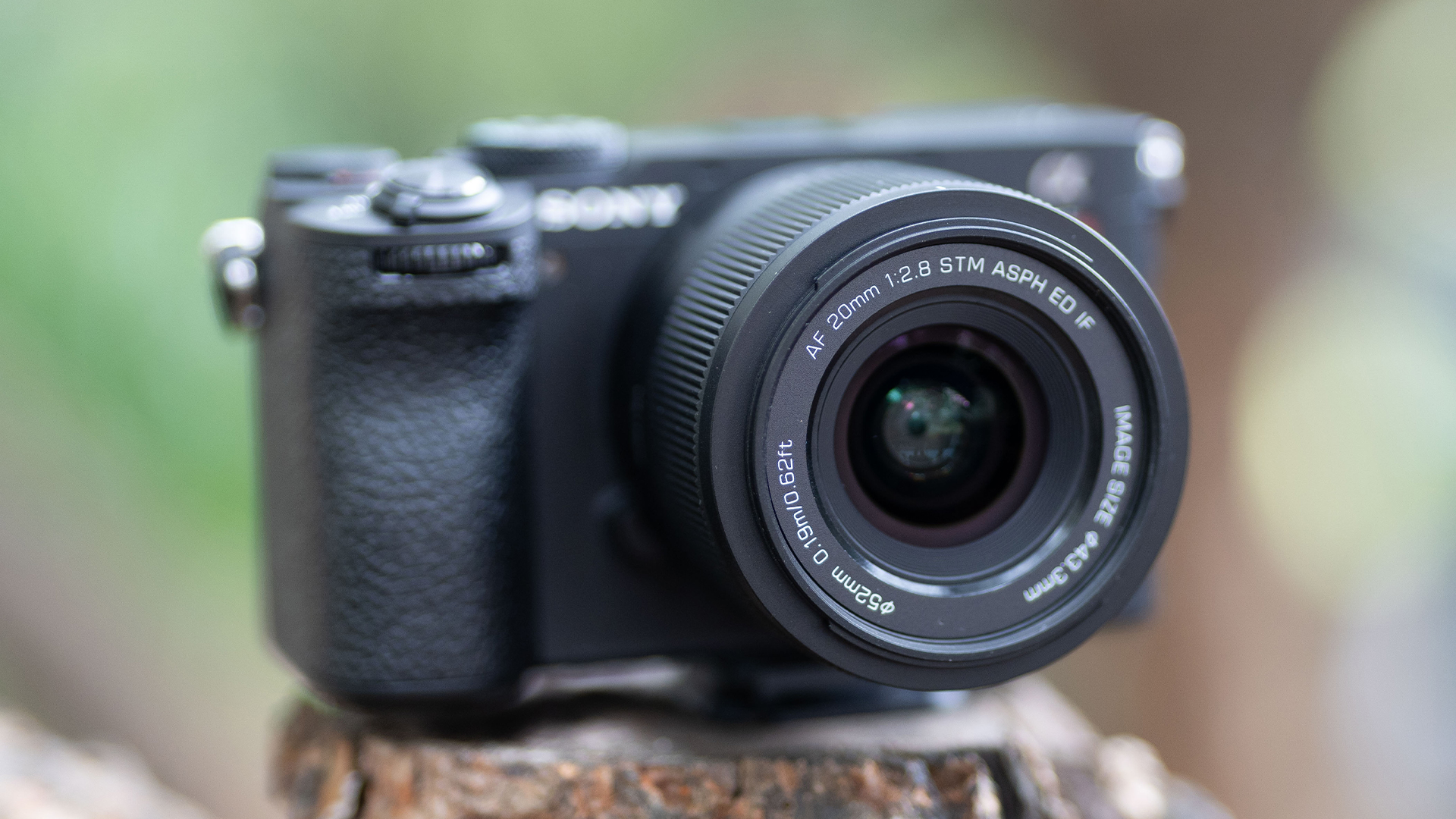 Amazon.com : VILTROX 20mm f/2.8 FE, e Mount Lens AF 20mm f2.8 Full