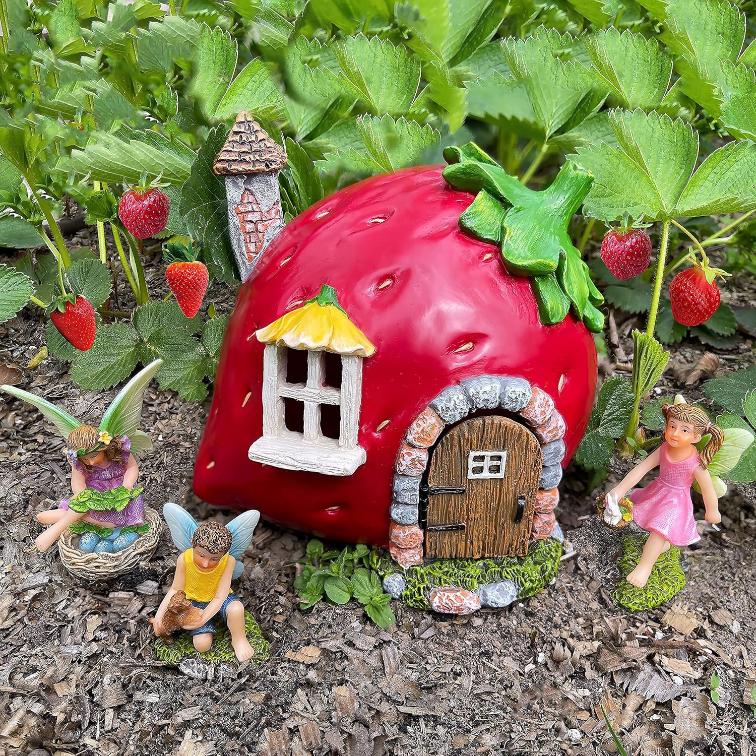 Mood Lab Fairy Garden - Fairy Strawberry House Set of 4 pcs - Miniature Figurines & Accessories - Outdoor & House Decor